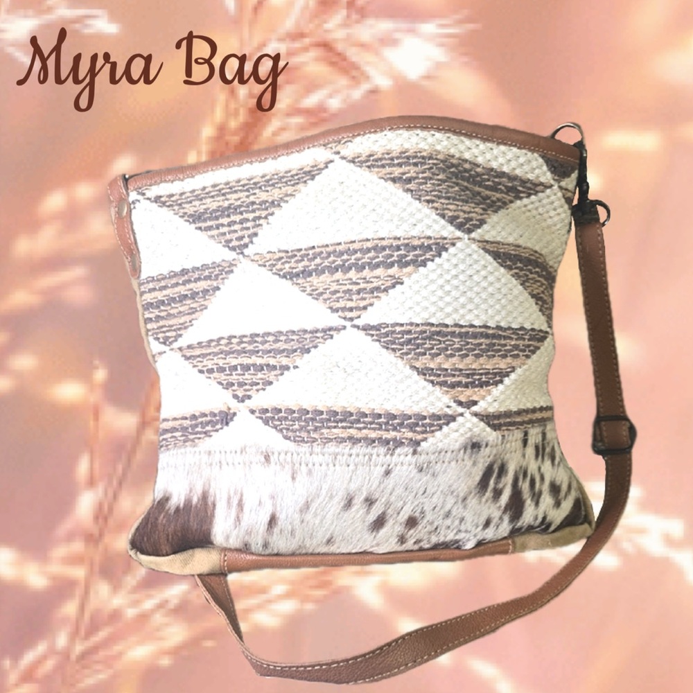 Myra Prysmatic Triangle Pattern w/Cowhide Crossbody • No Callouts